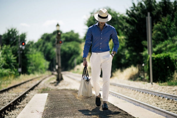 How to Roll a Panama Hat